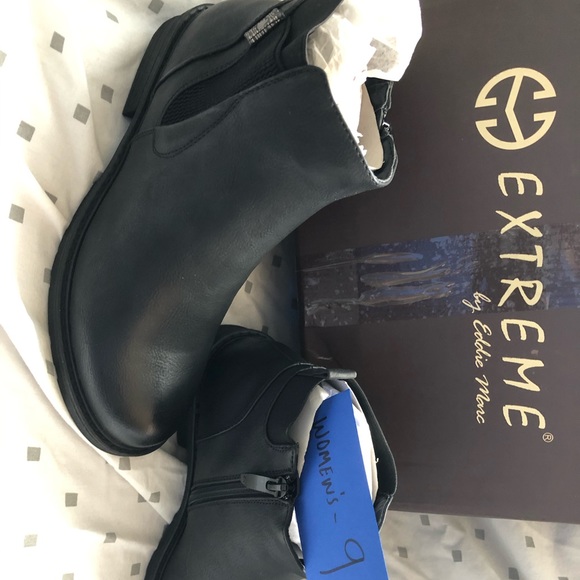 Women’s boot - Picture 2 of 2